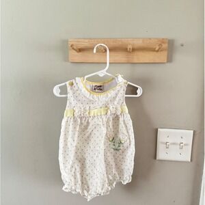 VTG baby togs hat + bubble set